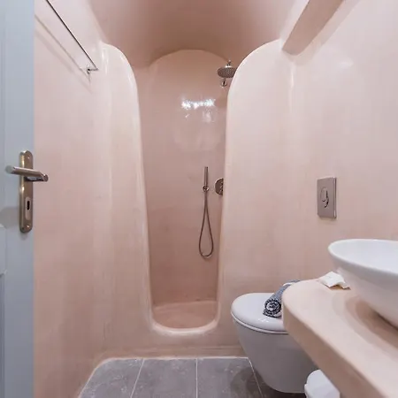 Secret Earth - Santorini Villa Kamári