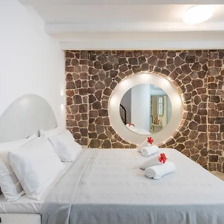 Villa Secret Earth - Santorini Kamári