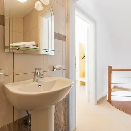 Villa Secret Earth - Santorini *