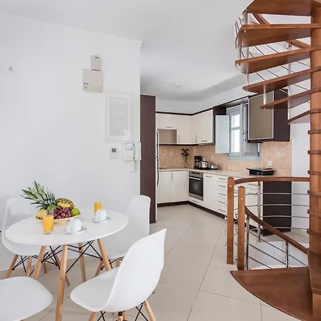 Secret Earth - Santorini *