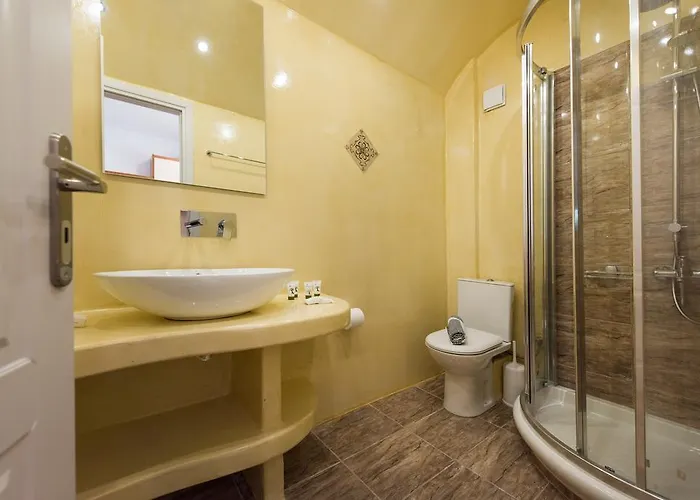 Secret Earth - Santorini Kamári