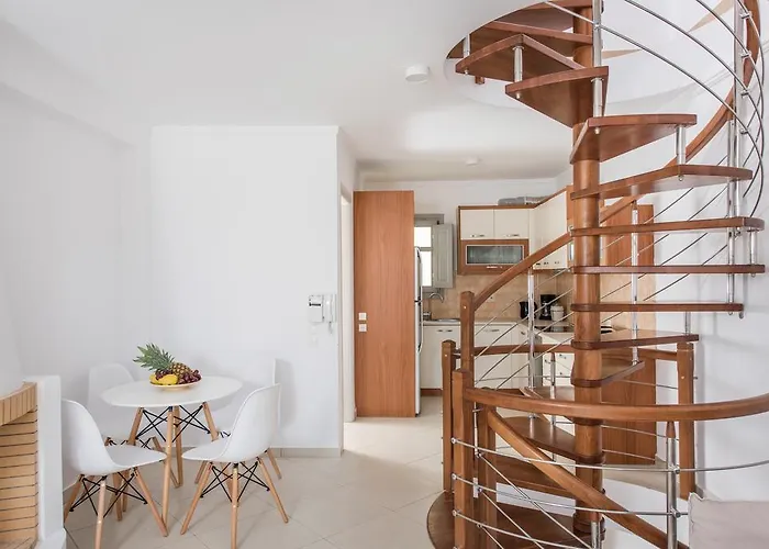 Secret Earth - Santorini Willa *