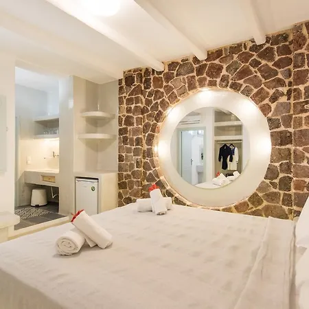 Secret Earth - Santorini *