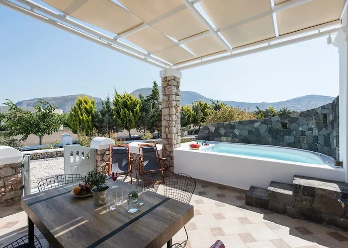 Secret Earth - Santorini * Kamári