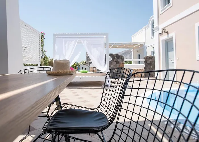 Secret Earth - Santorini