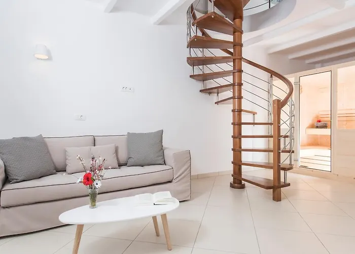 Vila Secret Earth - Santorini *