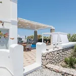 Secret Earth - Santorini Vila
