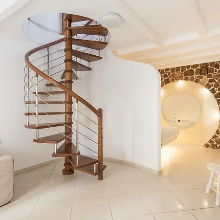 Vila Secret Earth - Santorini
