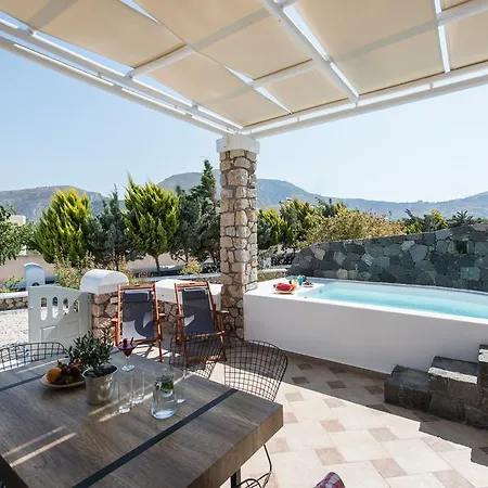 Secret Earth - Santorini * Kamári