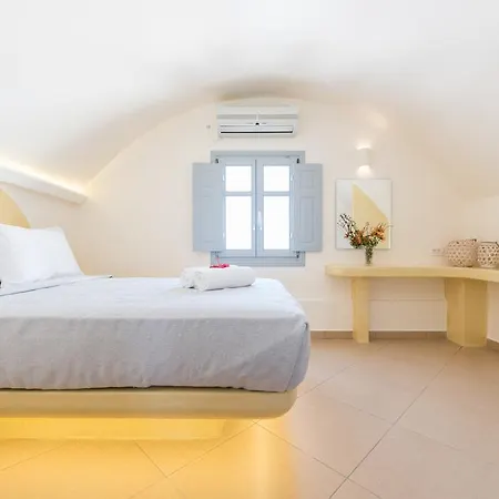 Secret Earth - Santorini